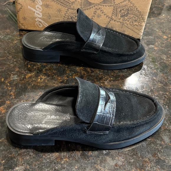 Free People Payton Suede Slip Penny Loafer Mules Women's Size 40 - Picture 4 of 7